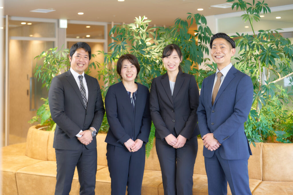 アズパートナーズがめざす介護職の未来とは？